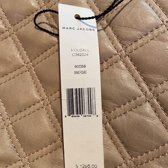 MARC JACOBS Quilted Italian Leather Tote - Picture 15 of 16